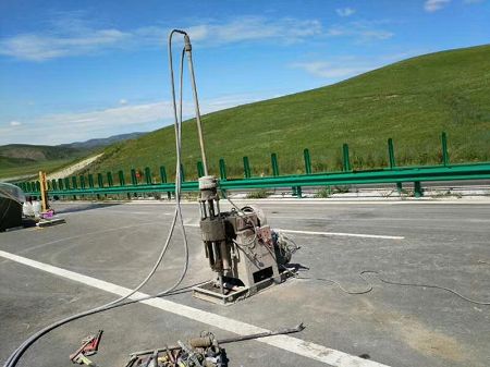 辽阳公路地基基础注浆加固
